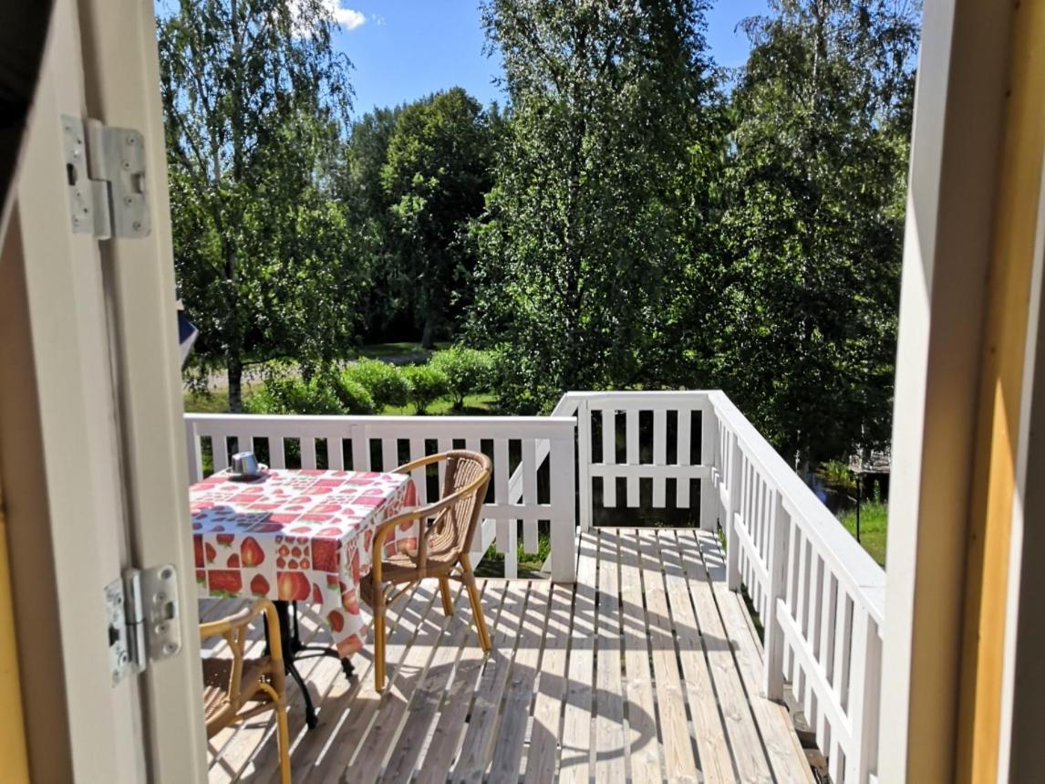 Hostel Mansikka Taipalsaari Eksteriør billede